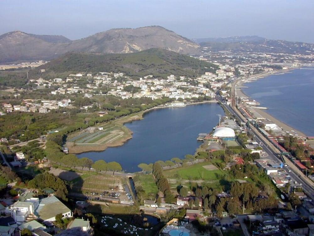 Hotel Santa Marta Pozzuoli Buitenkant foto