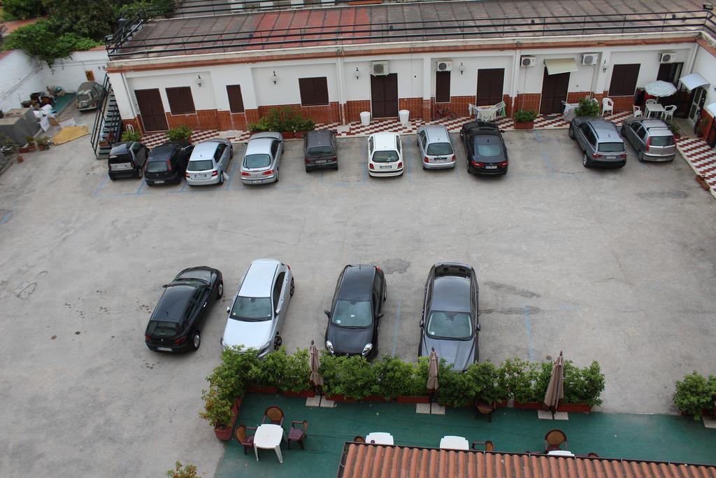 Hotel Santa Marta Pozzuoli Buitenkant foto