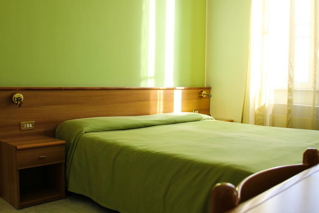 Hotel Santa Marta Pozzuoli Buitenkant foto