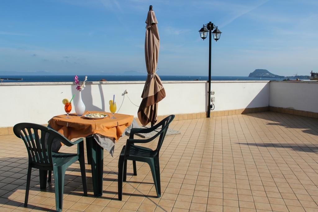Hotel Santa Marta Pozzuoli Buitenkant foto